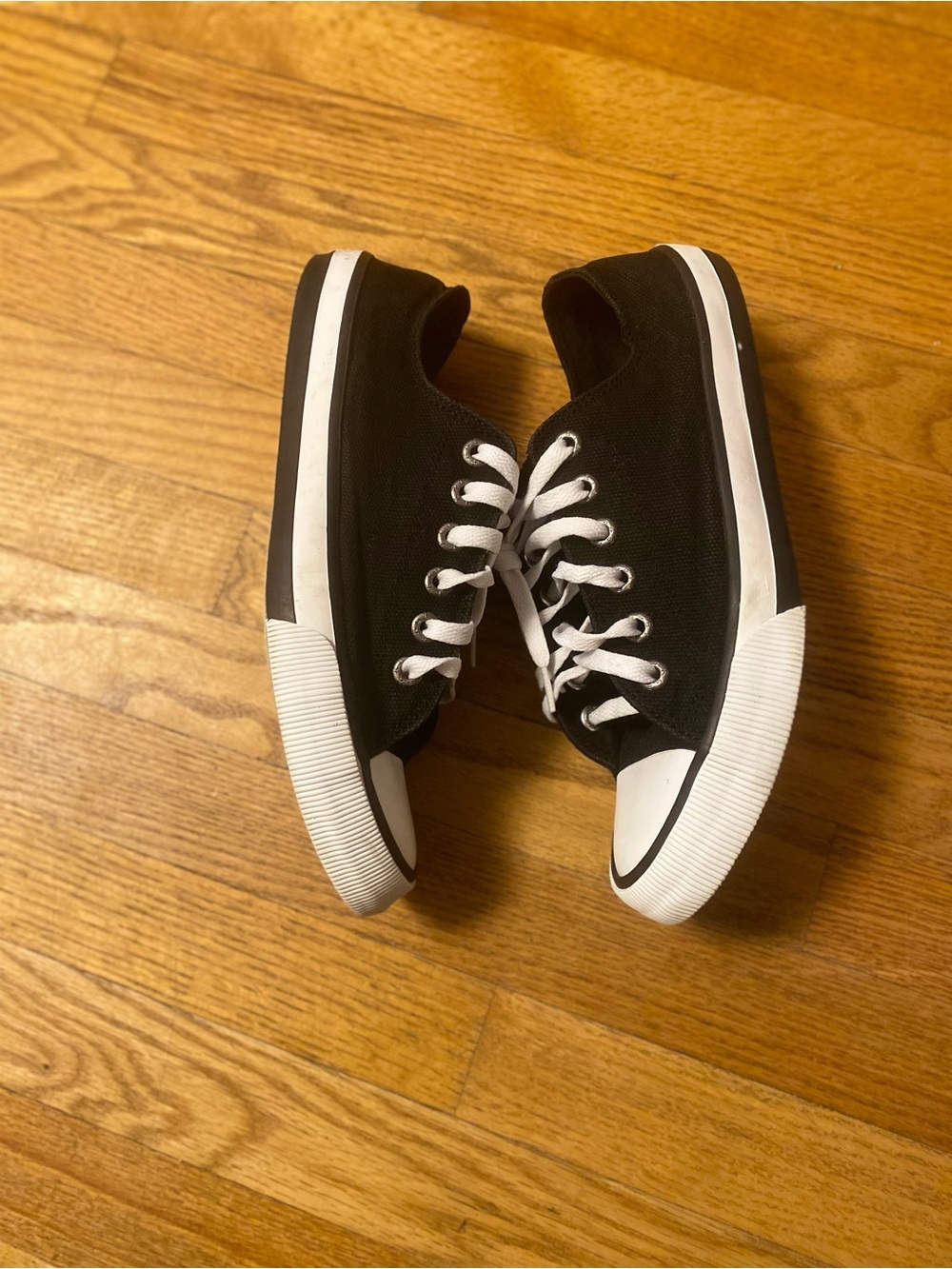Women’s Harley Davidson sneakers